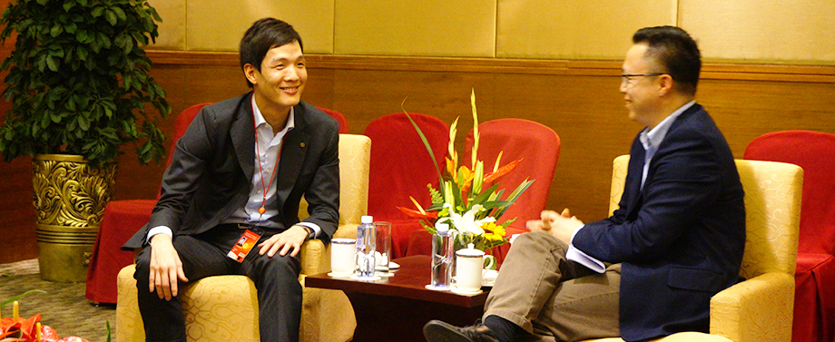 Hanwha's Dong Won Kim meets with Alipay's Eric Jing at the Boao Forum to discuss the future of the global FinTech industry